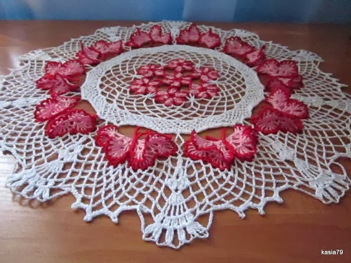 EL ÖRGÜSÜ DANTEL ÖRNEKLERİ OYA ÖRNEKLERİ kelebek motifli yatak odası