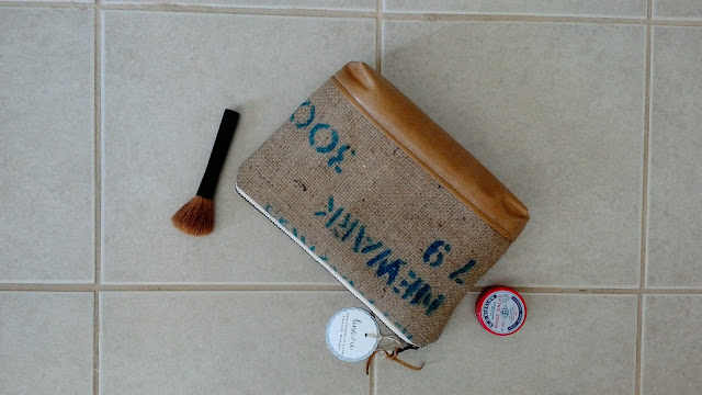 Handmade upcycled coffee burlap sack zipper case by LinaandVi Plymouth MI Handmade upcycled coffee burlap sack zipper case by LinaandVi Plymouth MI
