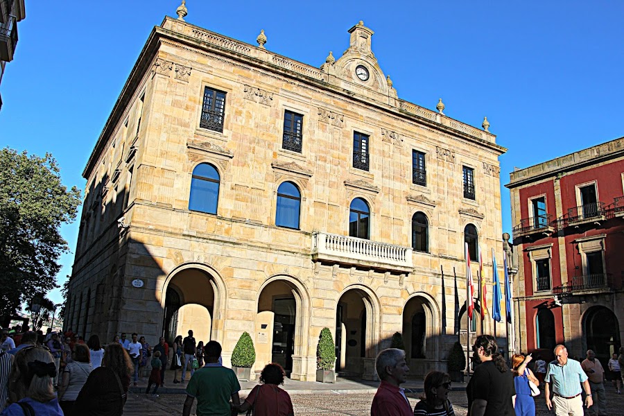 Gijón al aterdecer