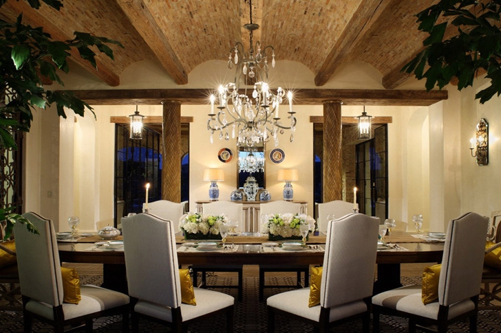 Dining table of Luxury Villa Del Lago