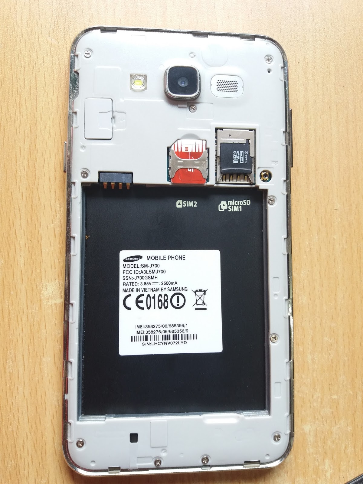 how to delete download files on a samsung j700