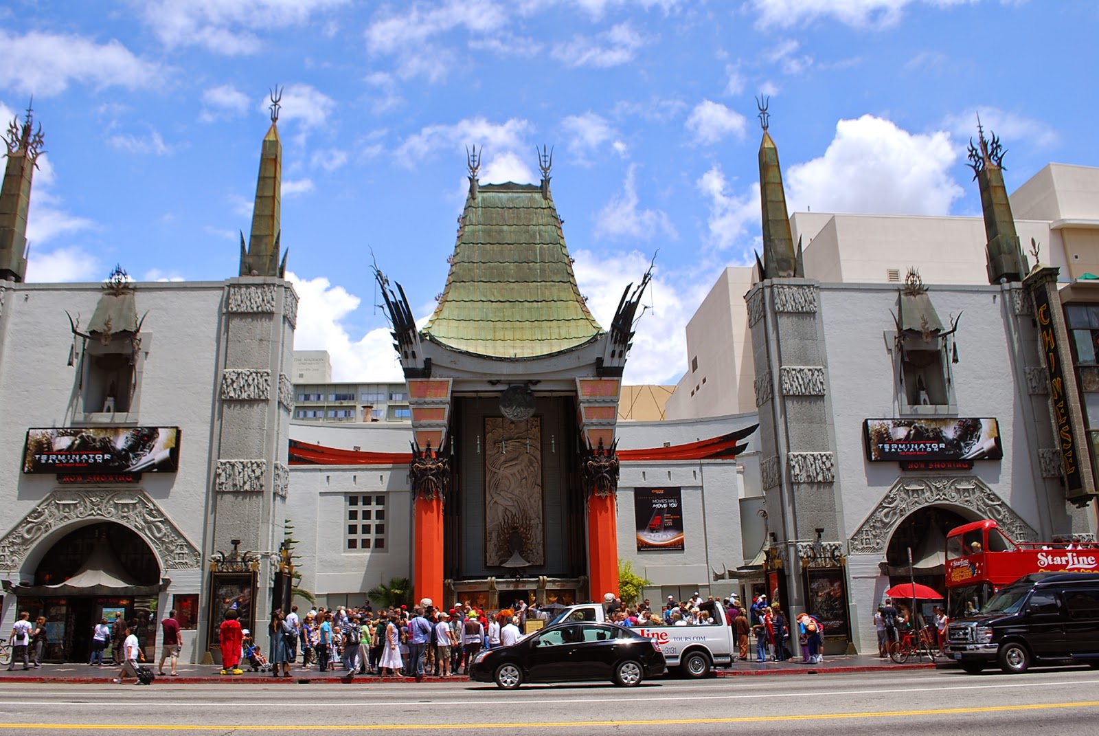 Dearly Departed Tours Hollywood The Chinese Theater Throwing Us