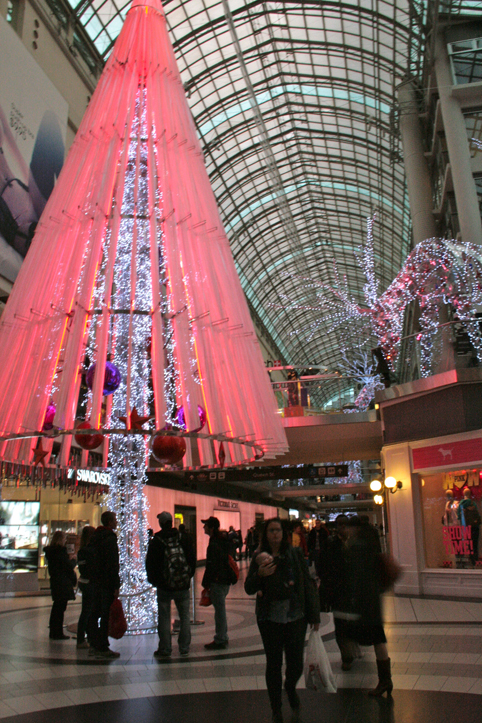 Toronto Fun Places: Eaton Centre's new Christmas decorations