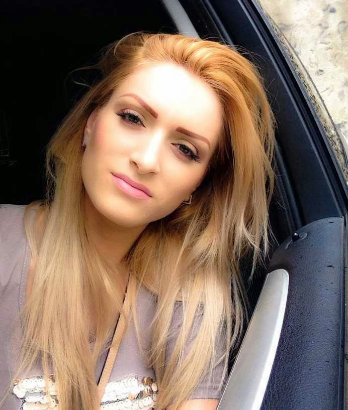 Asculta VERSURI romana CON TU AMOR melodie cantata de TIARE feat VEO