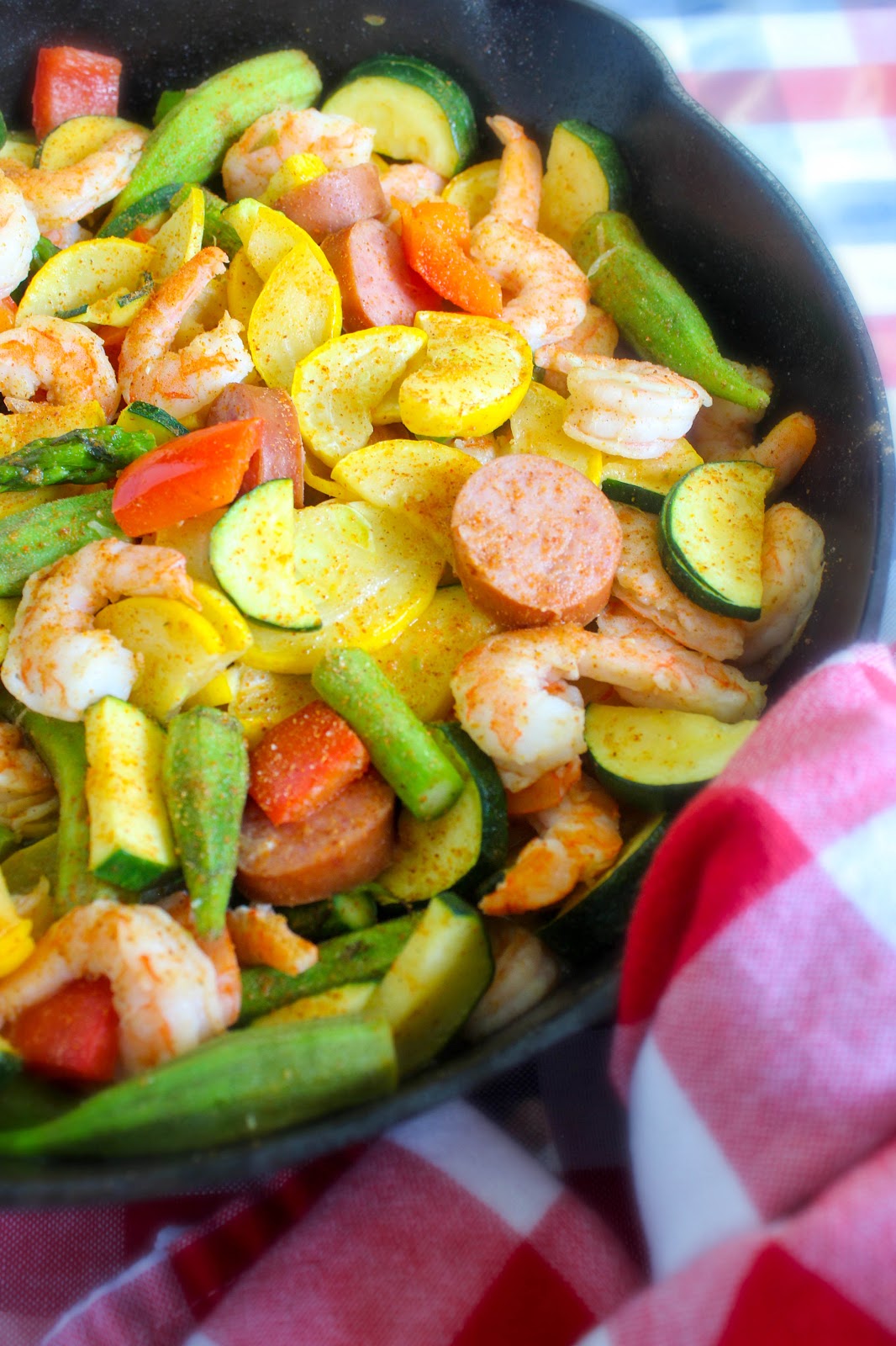 Cajun Cabbage Shrimp Jambalaya {Listen To Your Body Friendly}