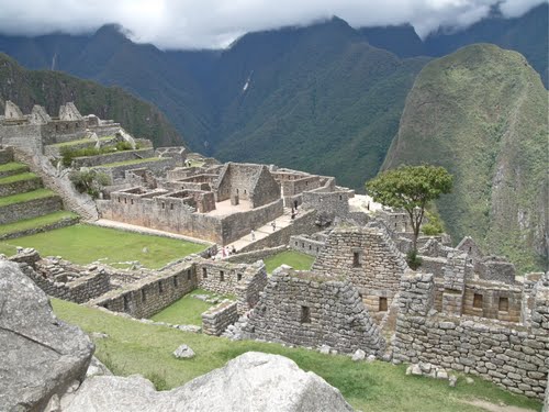 an analysis of the history of the incas in peru western south america The inca empire, the massive nation that extended 2,500 miles along the western coast of south america and had a population of over 7 million at its peak it included all of what is now ecuador and peru and most of chile. an analysis of the history of the incas in peru western south america The inca empire, the massive nation that extended 2,500 miles along the western coast of south america and had a population of over 7 million at its peak it included all of what is now ecuador and peru and most of chile.