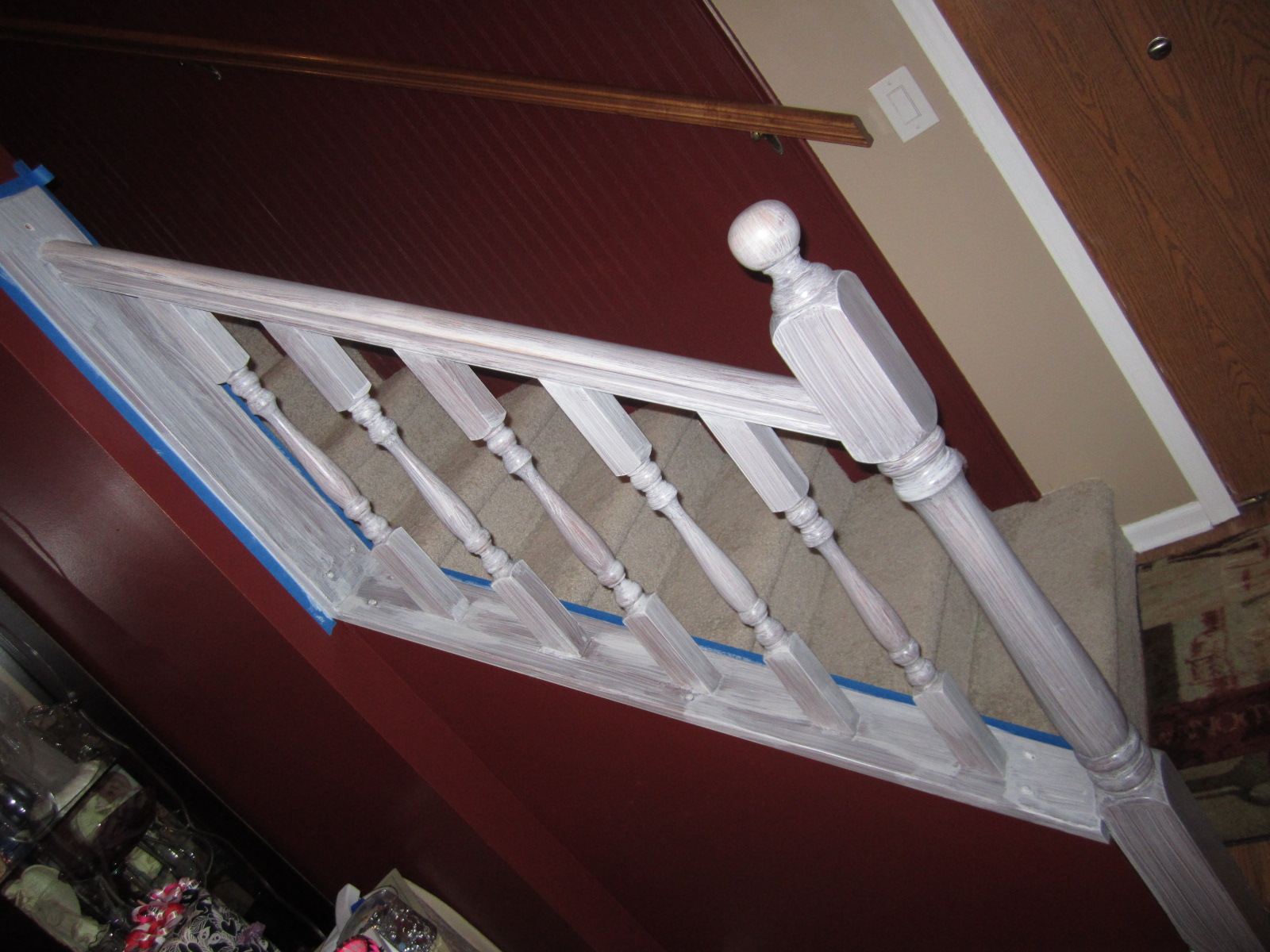 The DIY Momma! How to paint a staircase banister without sanding