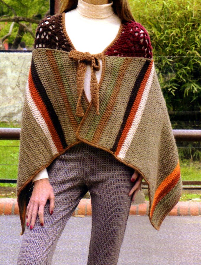 poncho vintage tejido en crochet (frente)