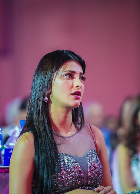Shruti Haasan at SIIMA 2013