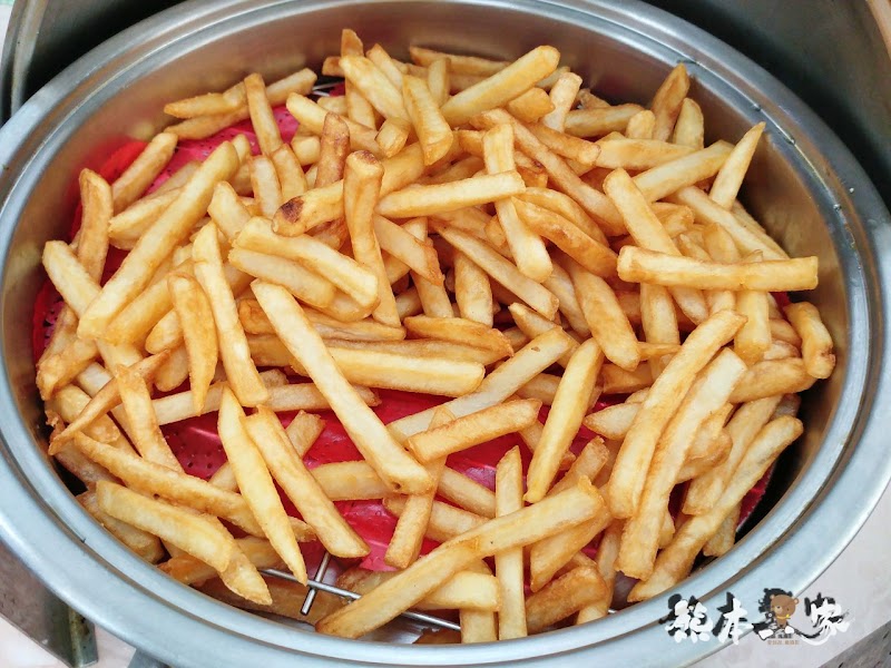 苗栗特色料理|飛牛餐廳|牧場起司酥、鮮奶饅頭酥好吃-還有素食、單點、團體合菜選擇