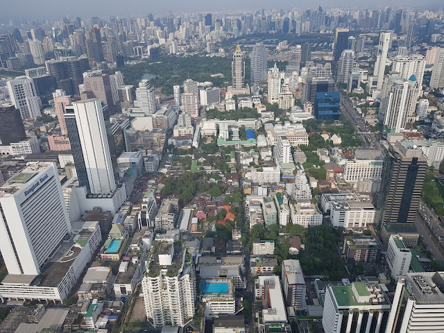 Pemandangan gedung tertinggi Thailand