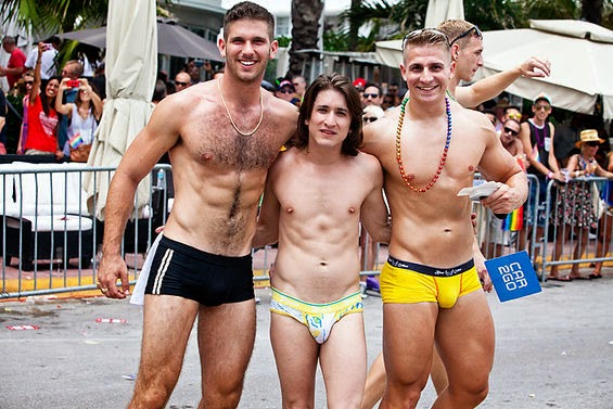 Nude men at fantasy fest-watch and download
