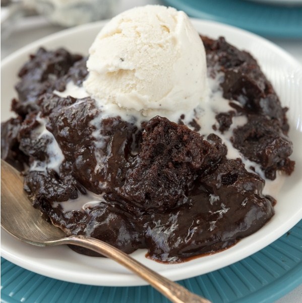 SLOW COOKER BROWNIE PUDDING Foodandcake123