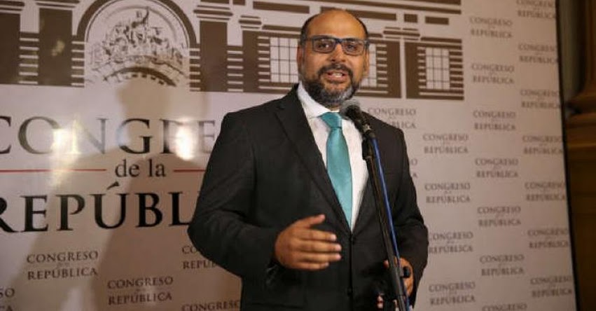 Ministro de Educación se presentará en el Congreso para informar sobre modificación de estatutos de la Derrama Magisterial Ministro de Educación se presentará en el Congreso para informar sobre modificación de estatutos de la Derrama Magisterial