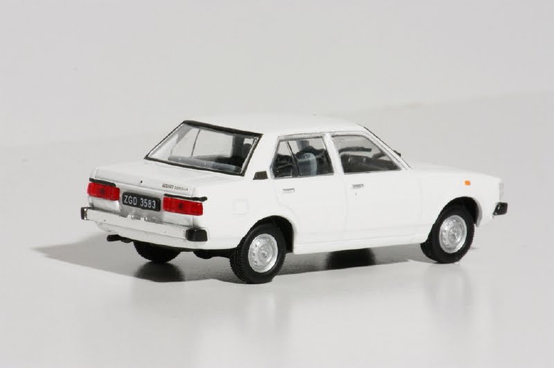 MiniAutoHobby: Toyota Corolla E70
