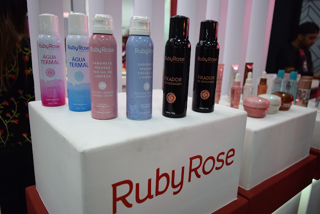 Ruby Rose investe em tratamentos e cuidados com a pele para a Beauty Fair 2018