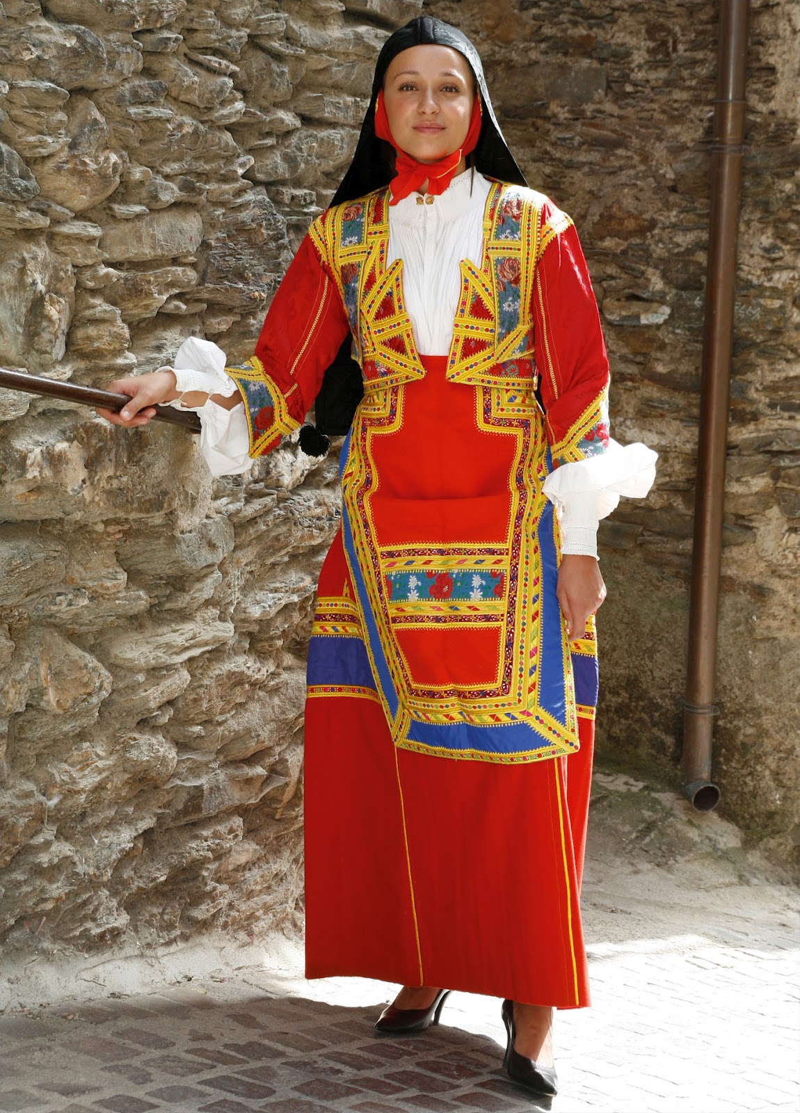 Sardinian Traditional Clothing - Sardinian People