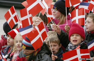 https://2.bp.blogspot.com/-QqNHpMDHibs/V1SXQeXyqjI/AAAAAAABBU8/eYin5KNX_ugNHg_B06iCWCwJ8cEfO6qwQCLcB/s400/Denmark.jpg