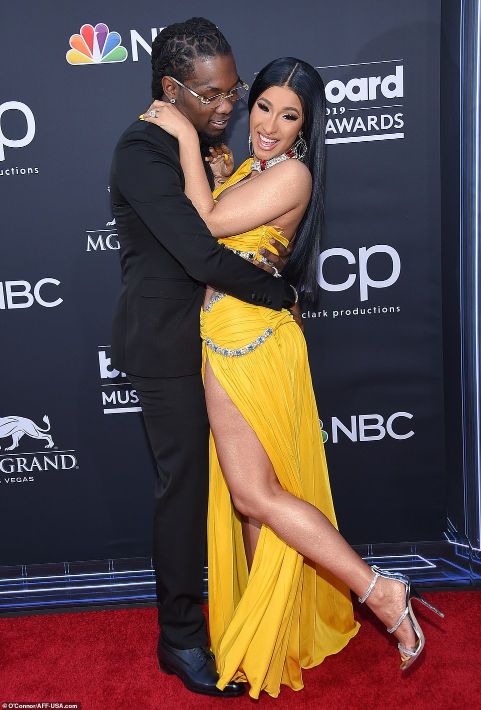 Cardi b's outfit stirs up commotion at bill board music award (photos)...