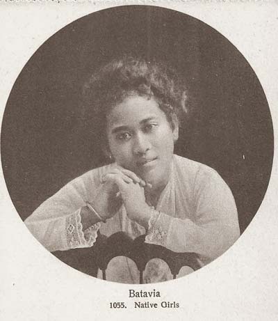 Gadis Batavia, 1910 | Sumber: Tipsiana