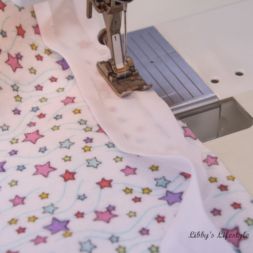 Receiving blanket, swaddling blanket tutorial the perfect gift for any new born or mumtobe