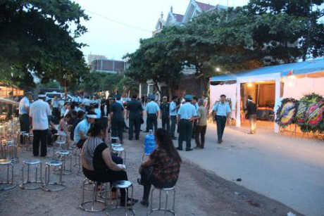 Le tang Dai ta Tran Quang Khai:Co noi dau nao lon hon noi dau mat con, nguoi con anh hung - Anh 12