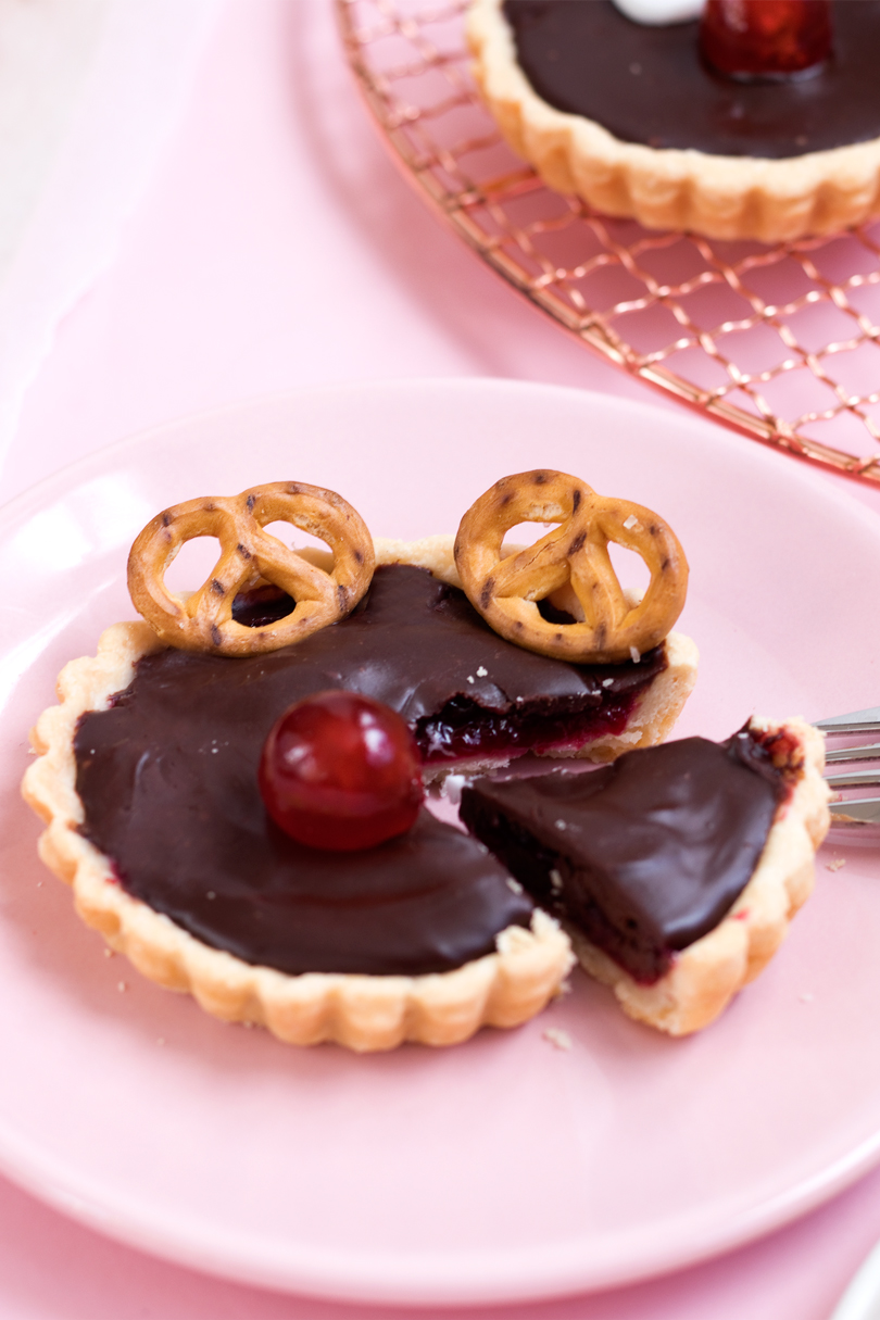 vegan cherry chocolate reindeer tartlets