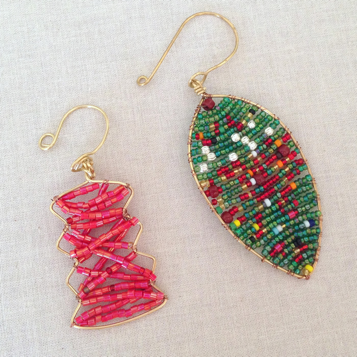 Make wire and bead Christmas ornaments with this easy DIY - fill in with beads.  From Lisa Yang's Jewelry Blog