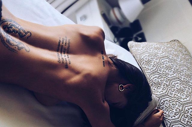 69 Foto Model Wanita Bertato Paling Top Dan Hot 69 Foto Model Wanita Bertato Paling Top Dan Hot