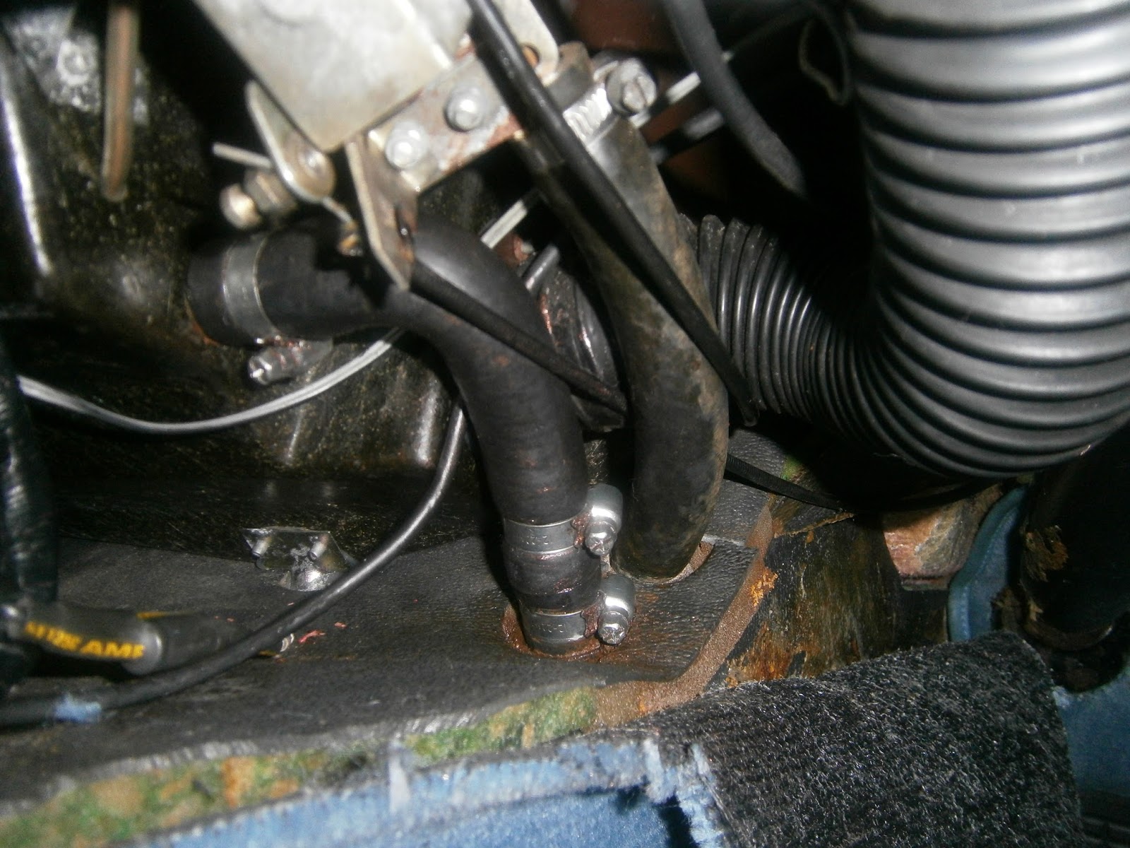 Lotus Excel Restoration Heater hose repair