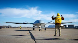 Boeing Thắng hợp đồng trị giá 805 triệu Mỹ Kim để chế tạo các máy bay tiếp nhiên liệu robot MQ-25A cho Hải quân Hoa Kỳ