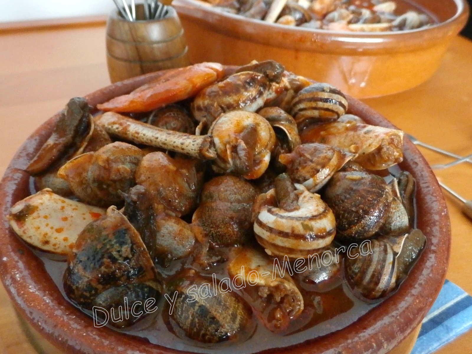 Dulce y Salado-Menorca: Caragols amb cranca / Caracoles con marisco