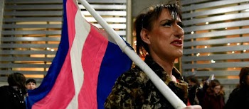 καυτά μεγάλο πουλί τραβεστί τεχνικές BJ