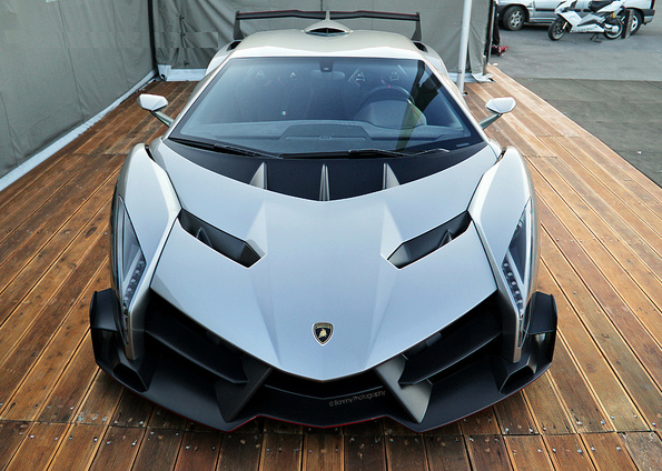 Car & Bike Fanatics: Lamborghini Veneno - New Exclusive Picture