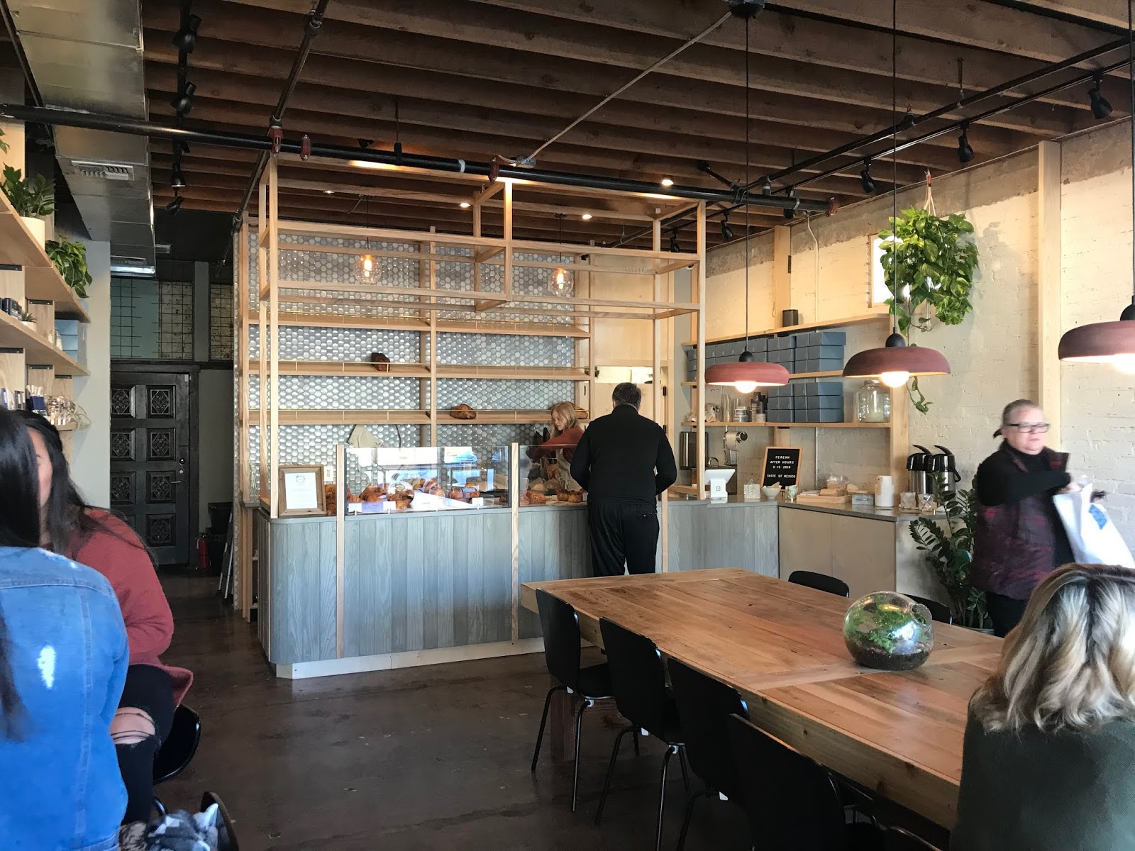 The Pastry Chef's Baking: Bakery Review: Perenn Bakery