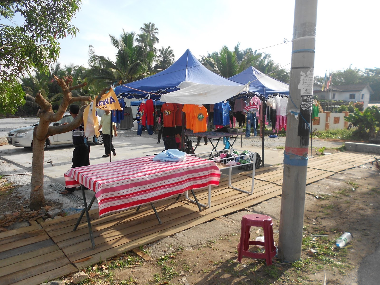 PASAR KEMBOJA PARIT BUNTAR : August 2013