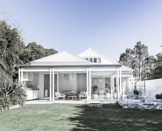 An airy beach house in Avalon on Sydney's Northern Beaches.