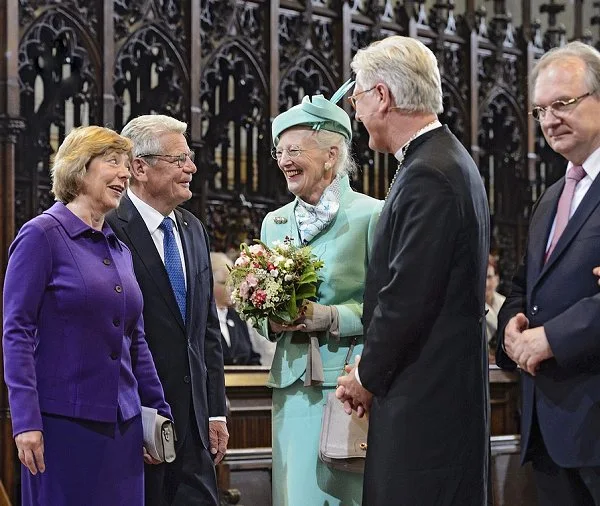 Gauck's partner Daniela Schadt, German President Joachim Gauck, Denmark's Queen Margrethe II., the Council chairman of the Evangelical Church in Germany,