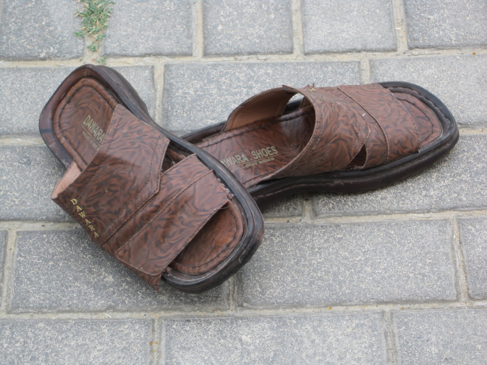 beachwalk tsinelas price