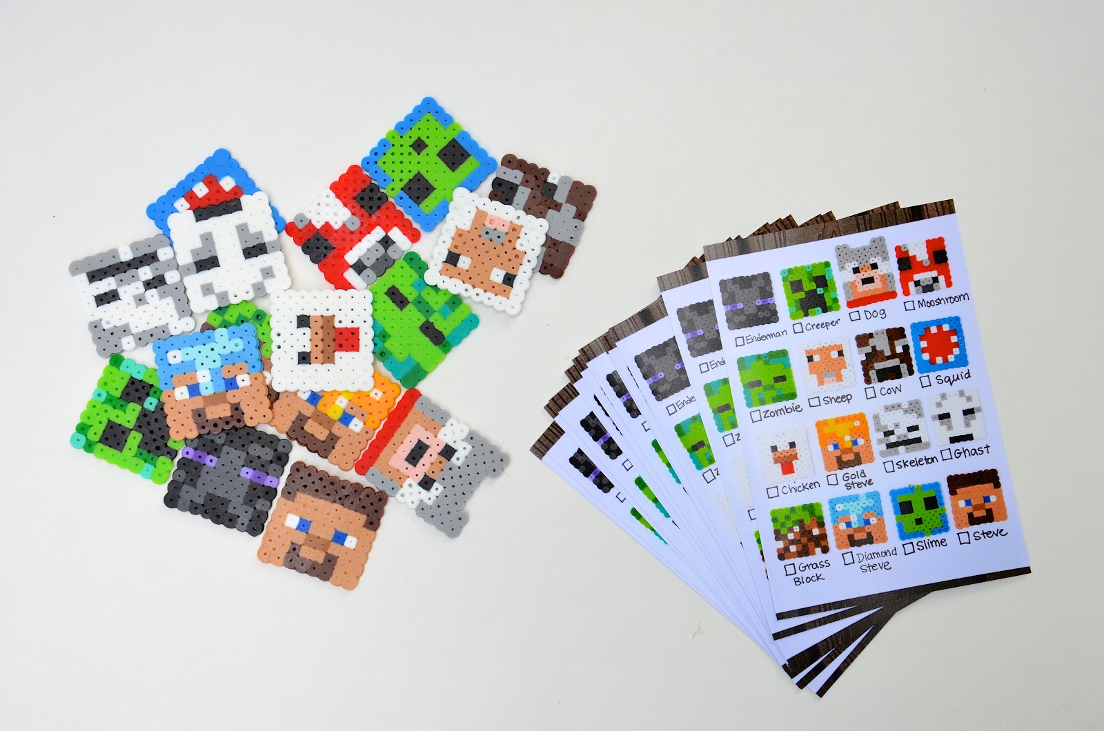 ikat bag: Minecraft Party: Coloring Bookmarks, Crafting Golden Apples