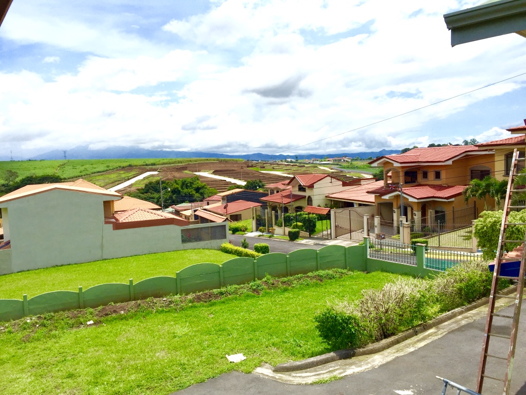 The Aspiring Expats Could this be the apartment for you? Living in