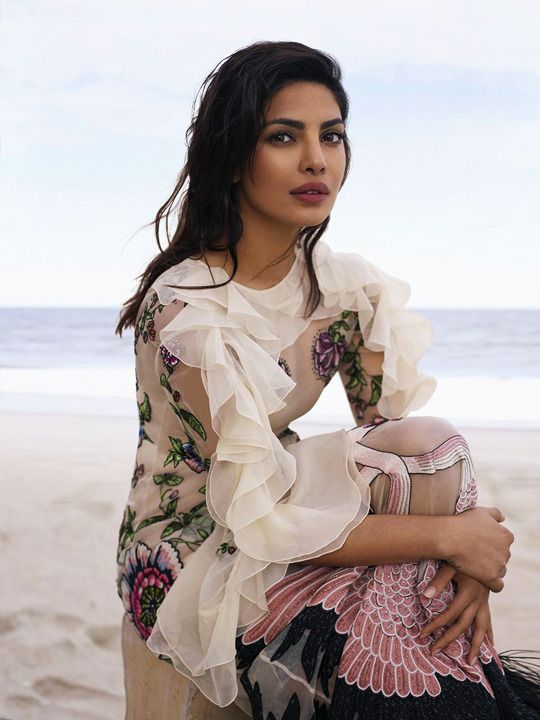 150+ Priyanka Chopra New Photos, HD Wallpapers, Latest Images and