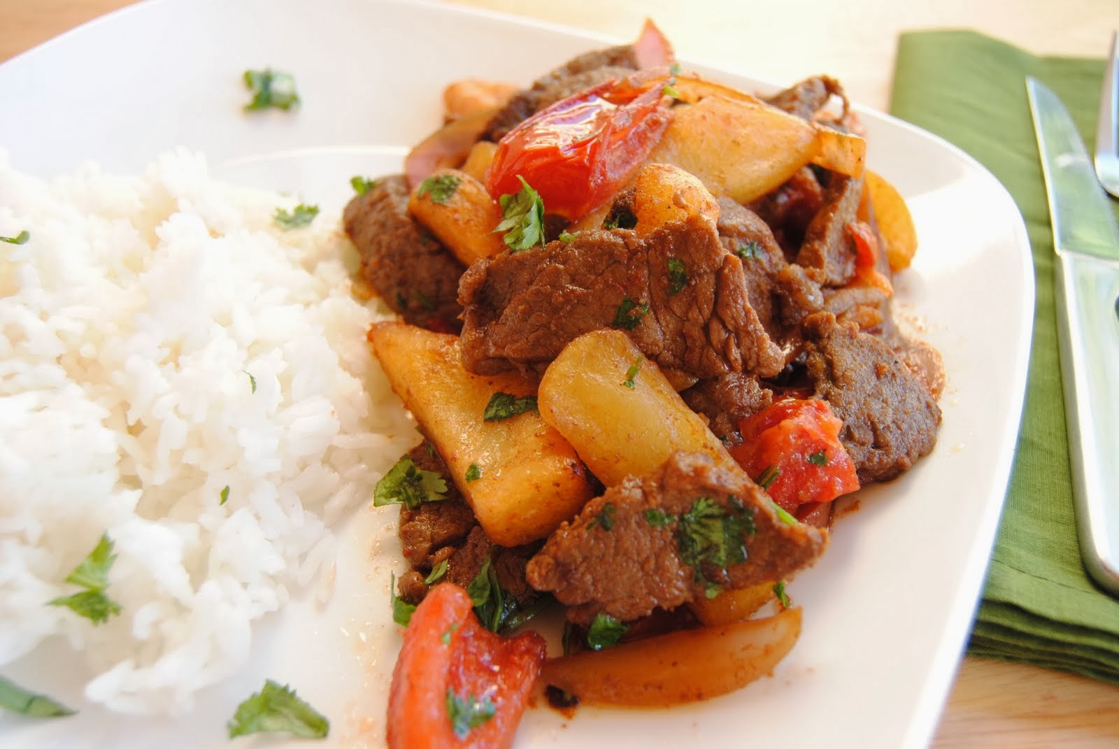 TOLL GOURMET: Lomo saltado al estilo peruano
