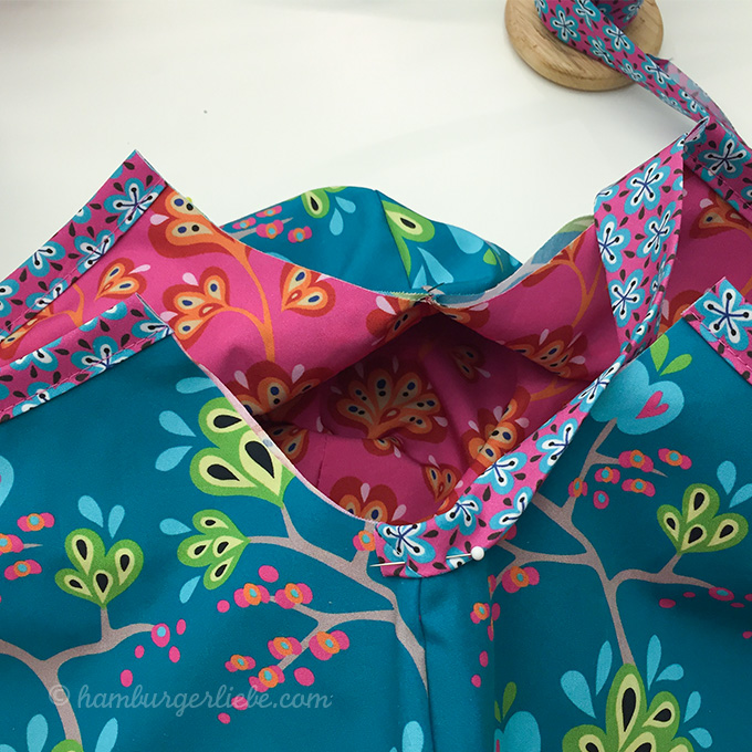 Reversible Mini Beach Bag Tutorial DIY Tutorial Ideas!