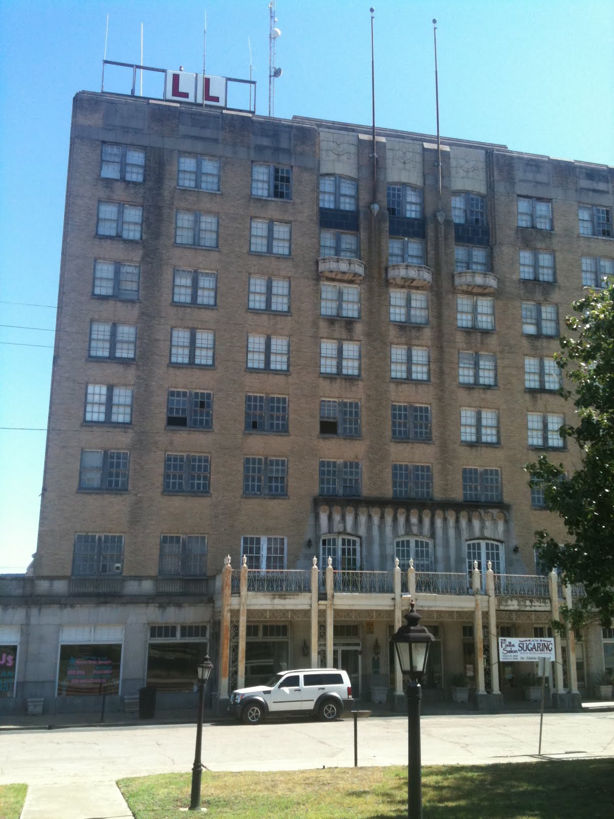 Texas Small Town Adventures The Falls Hotel