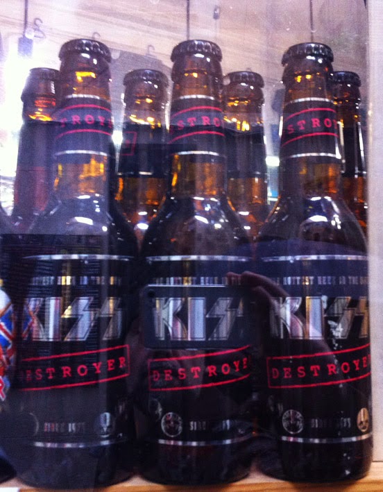 EL MILLONCETE KISS Destroyer Beer