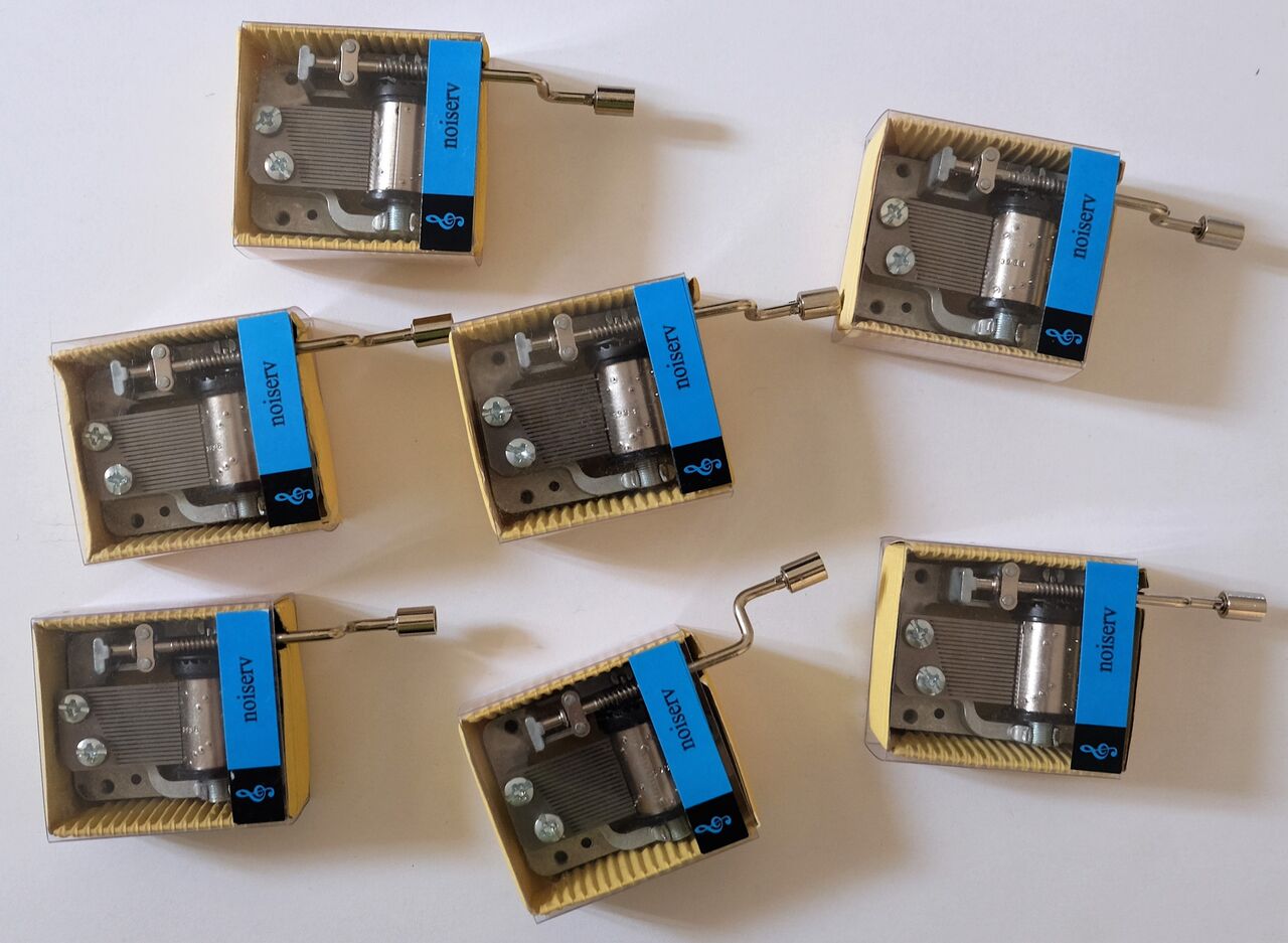 Resultado de imagem para noiserv caixa música onze