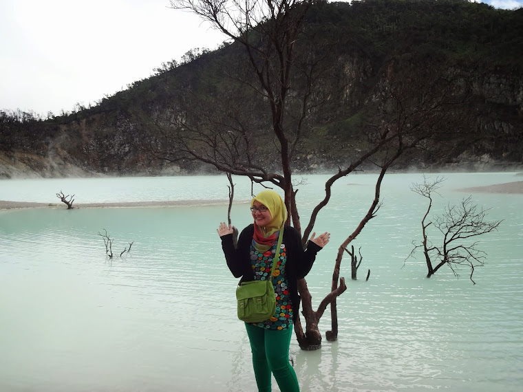 Kawah Putih, Indonesia 2013