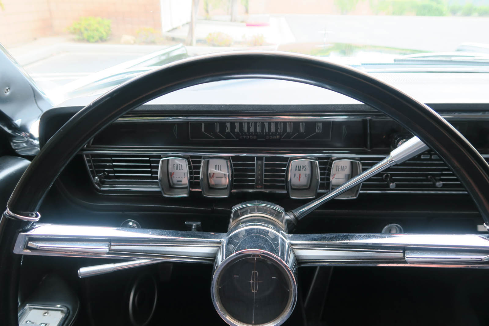 1965-lincoln-continental-limo-mcqueen-34.jpg