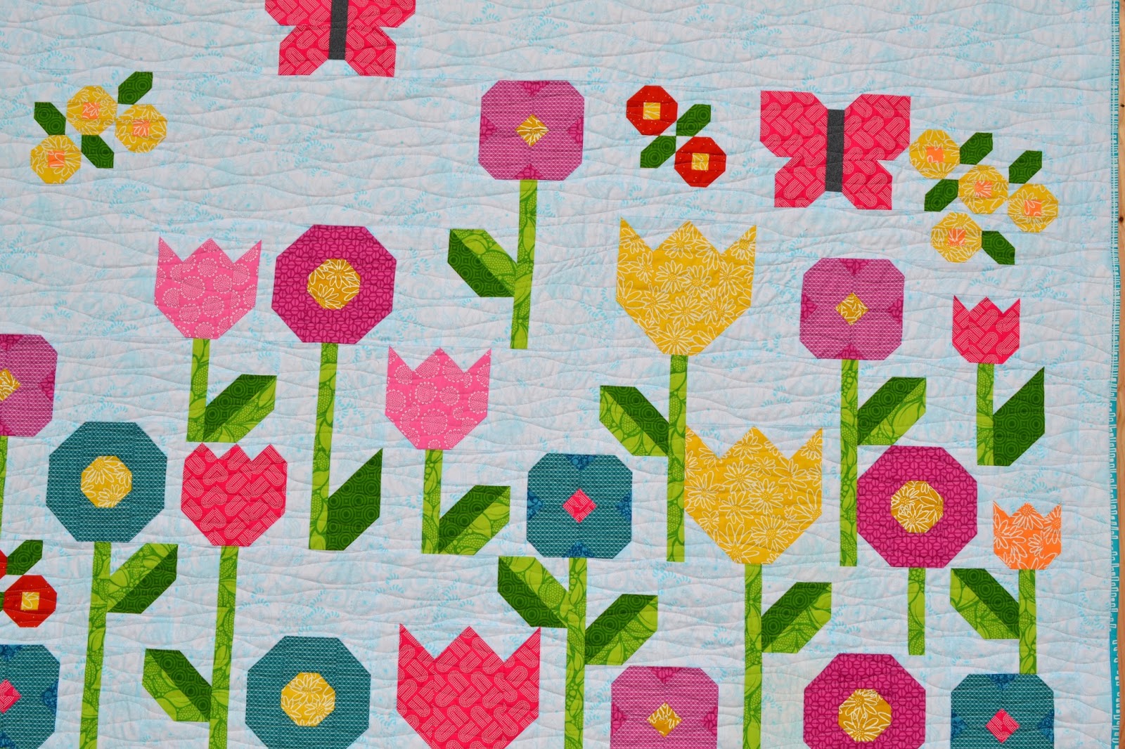 Sew Fresh Quilts Flowers {make me HAPPY!}